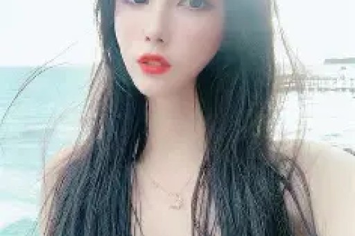 炸裂！司晓迪凌晨甩黑色吊带美照评论区从吃瓜到吐槽吵翻了天