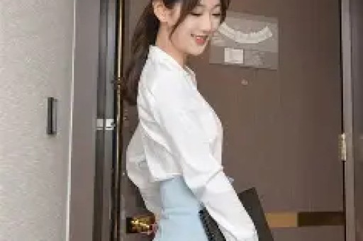 内娱1天4大瓜！顶流恋情、深夜泡酒吧、全身整容一个比一个离谱